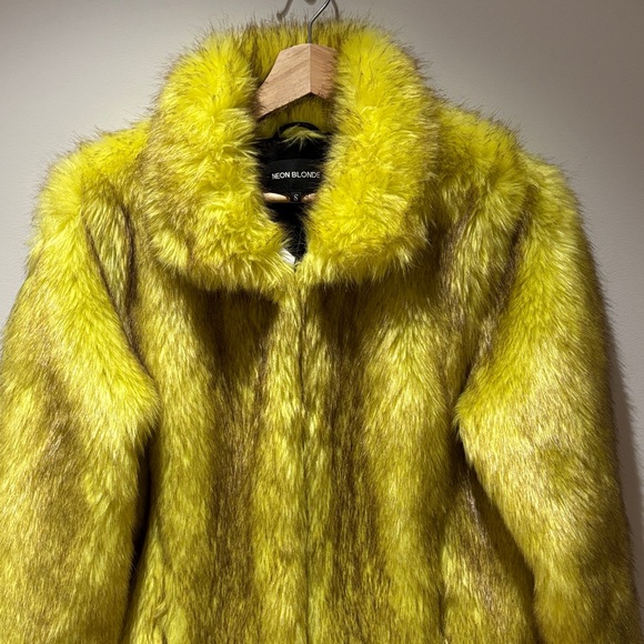 A Little Bit Fabulous, A Lot Va Va Voom | Faux Fur Jacket - Picture 4 of 8